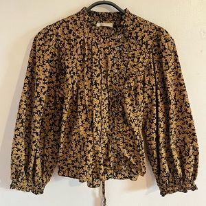 Dôen Crisp Cotton Floral Victorian Blouse / Excellent Condition